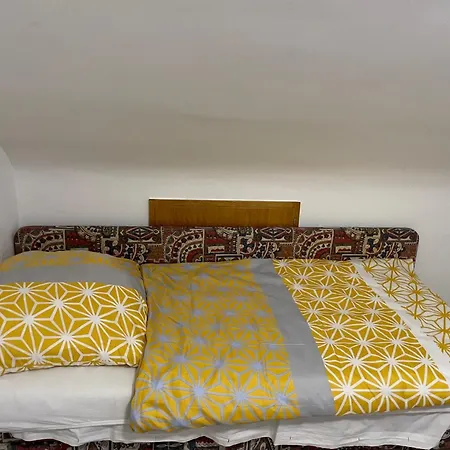 1 Wg Im Dachgeschoss In 70839