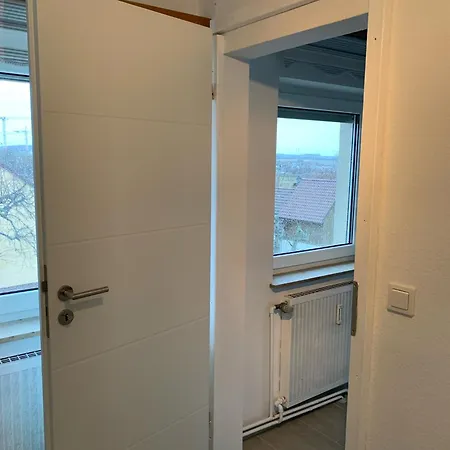 1 Wg Im Dachgeschoss In 70839 Apartamento Gerlingen